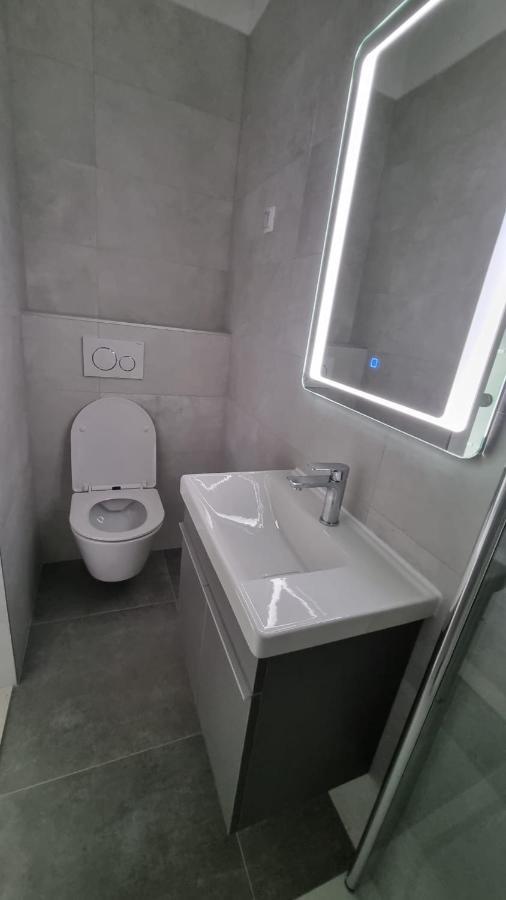 Room Airport Split Kaštela Εξωτερικό φωτογραφία