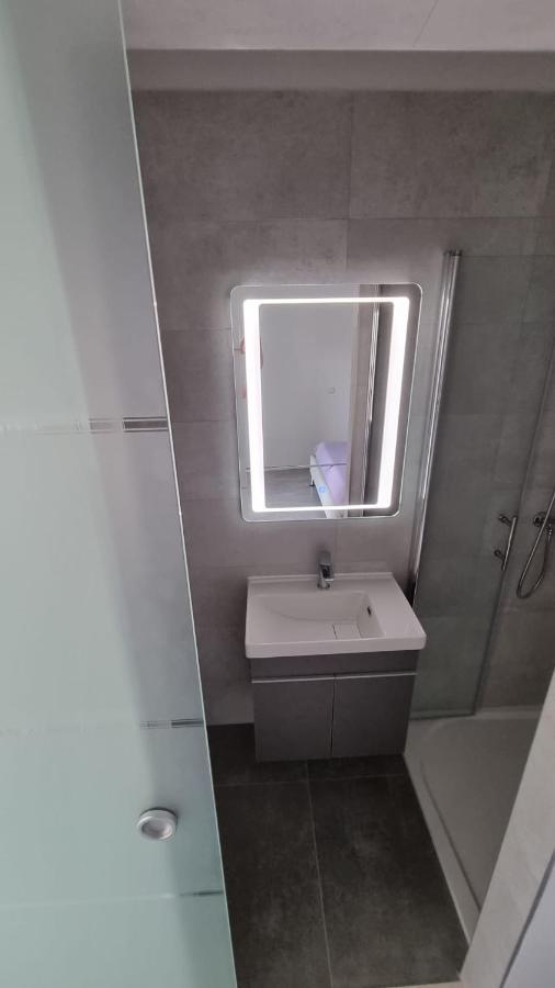Room Airport Split Kaštela Εξωτερικό φωτογραφία